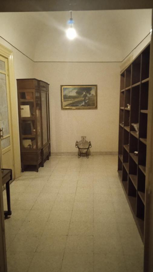 Bed And Books Isabella Bed & Breakfast Catania Ngoại thất bức ảnh