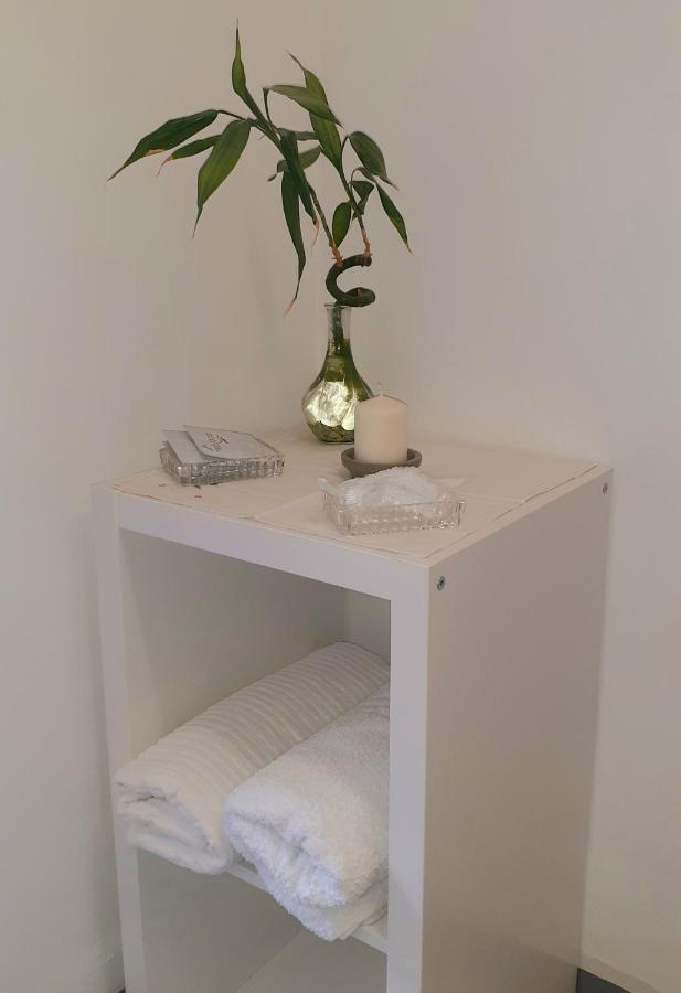 Bed And Books Isabella Bed & Breakfast Catania Ngoại thất bức ảnh