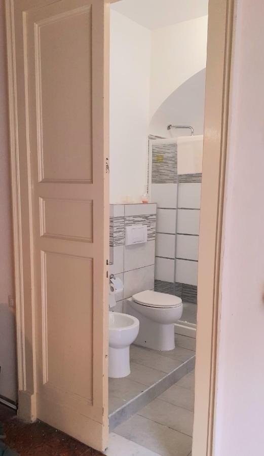 Bed And Books Isabella Bed & Breakfast Catania Ngoại thất bức ảnh