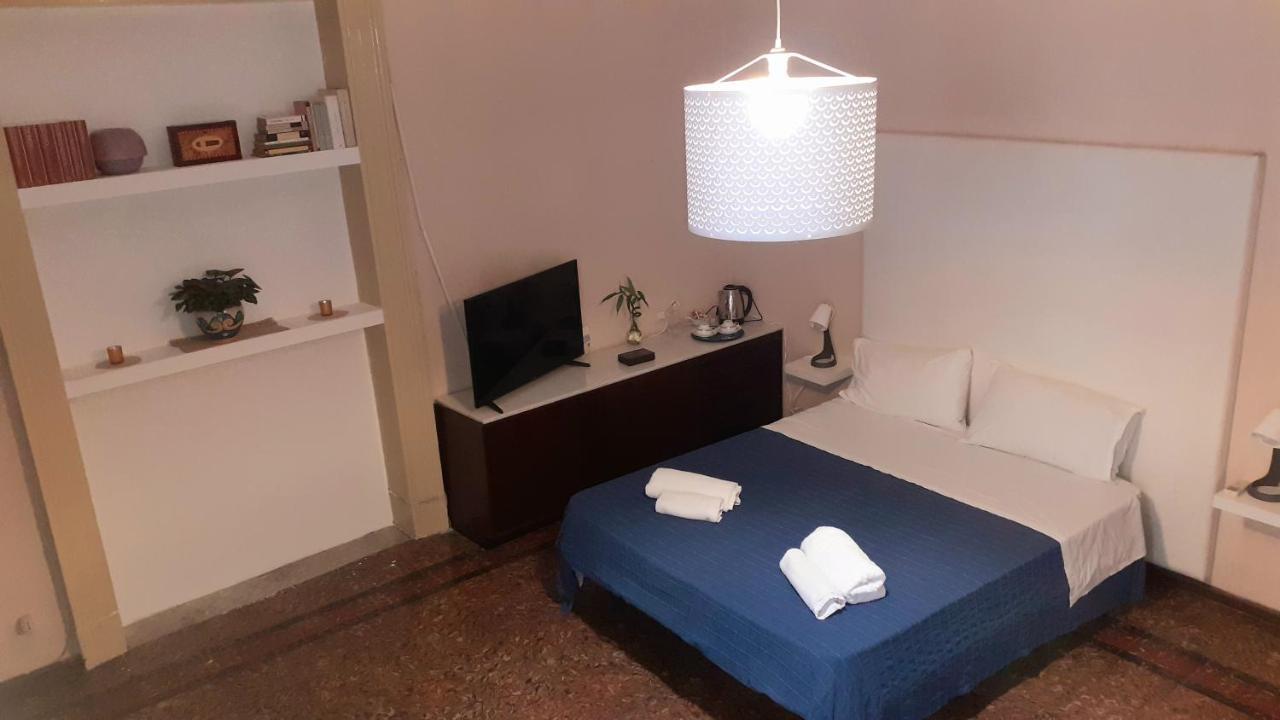 Bed And Books Isabella Bed & Breakfast Catania Ngoại thất bức ảnh